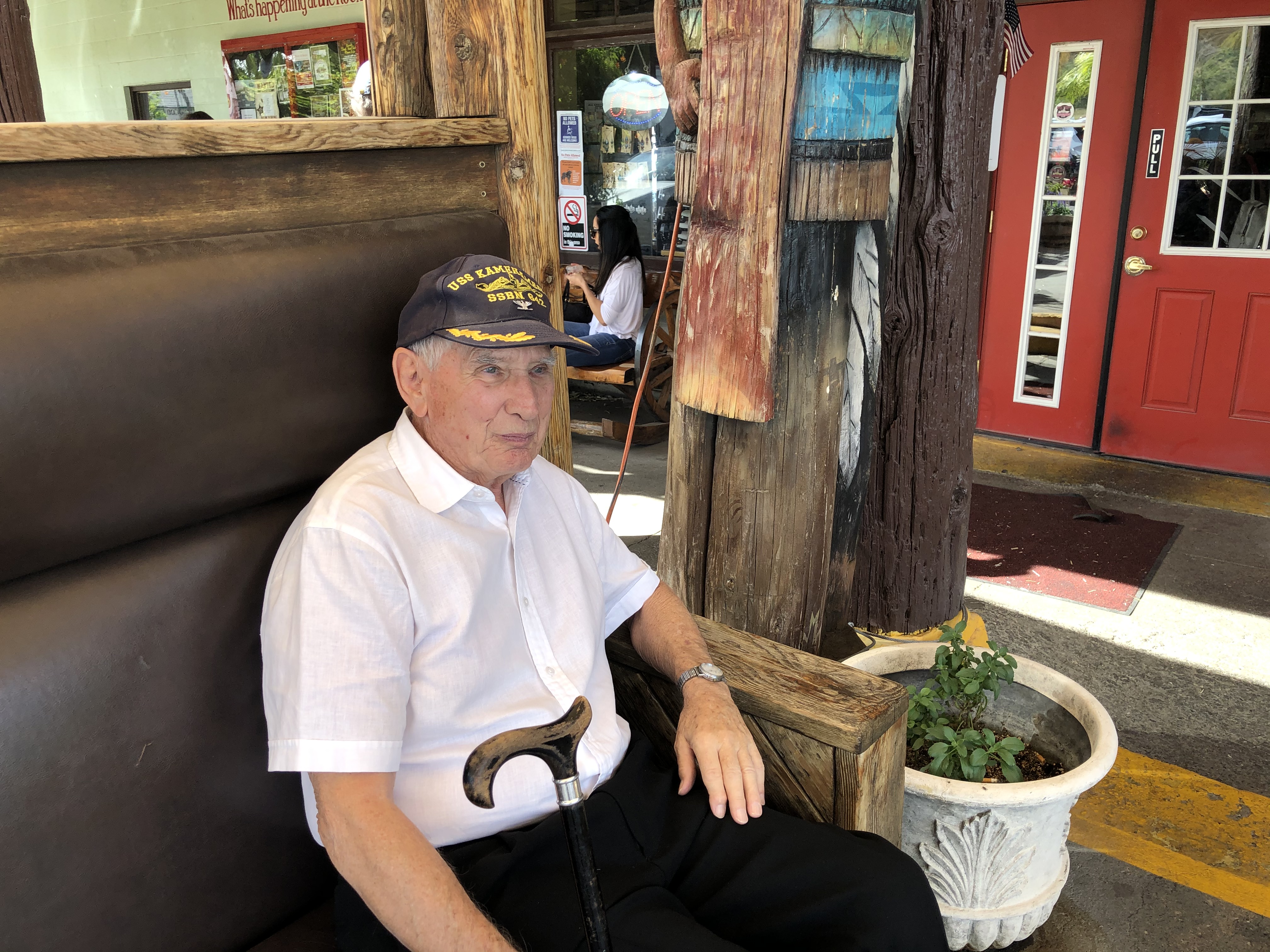 Capt. Dick Noreika at the Rock Springs Cafe between the Anthem & Black Canyon City Veterans' Parades, 11/9/19.